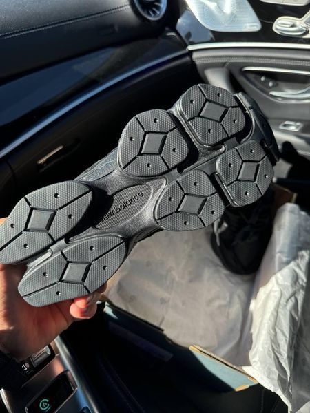 Жіночі кросівки New Balance 9060 Total Black | Замшеві кросівки 1306 фото