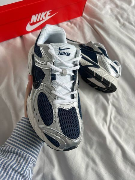 Кросівки Nike V5 RNR Seaweed Metallic Silver HQ7901-300 Q368 фото