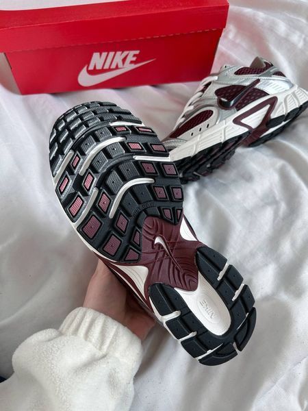 Кроссовки Nike V5 RNR Burgundy Crush / Wine Red Q345 фото