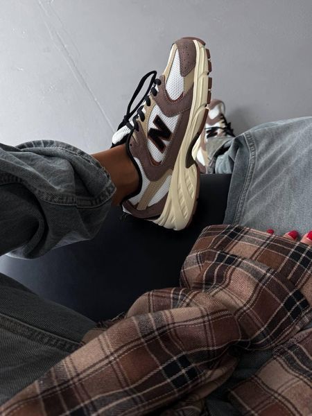 Жіночі кросівки New Balance 530 Brown White | Замшеві кросівки 4050 фото