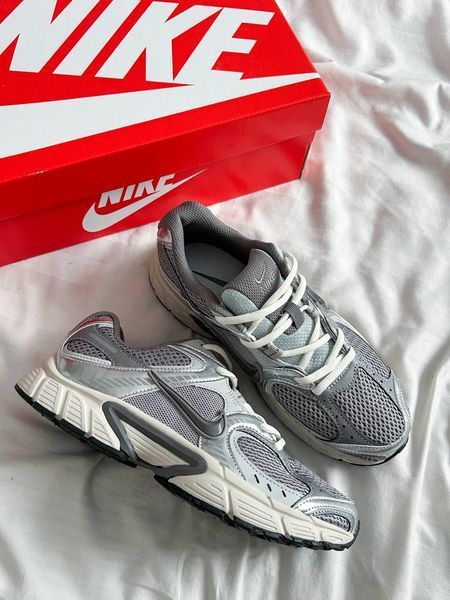 Кросівки Nike V5 RNR Cement Grey Grey Fog Light Orewood Brown Q353 фото